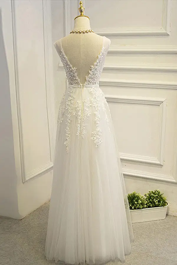 Simple A-line Lace Tulle V-Neck Appliques Prom Dresses